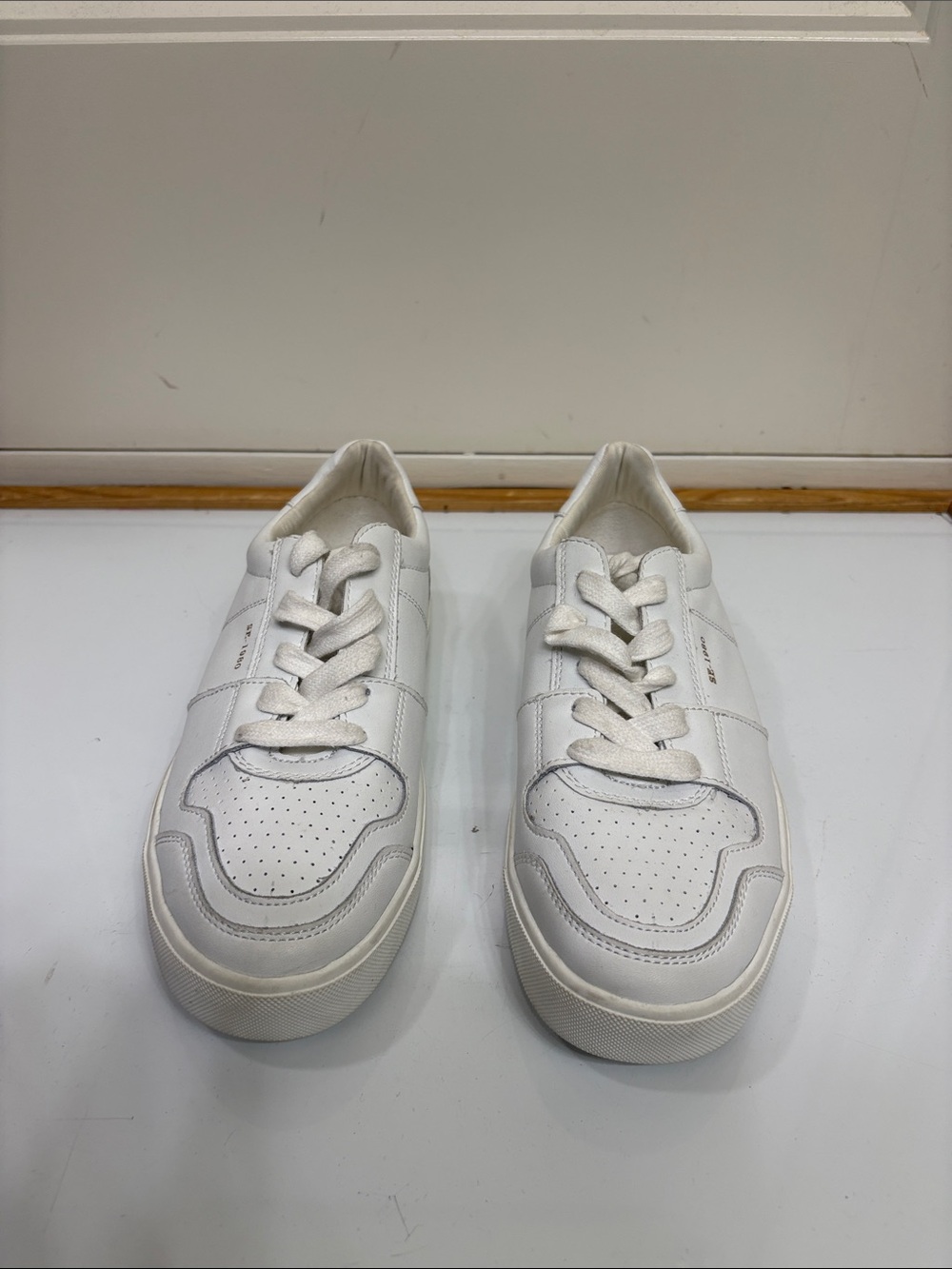Sam Edelman Women’s SE-1980 White Leather Casual Sneakers - Picture 2 of 9